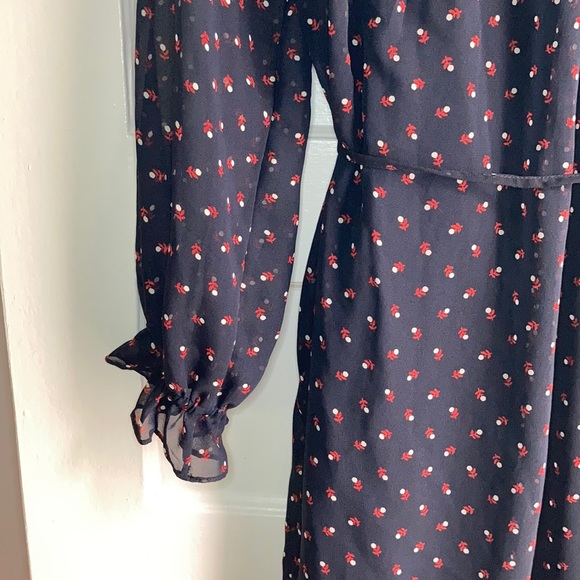 NWT French Connection flowy dress. Size 12 - Picture 8 of 10
